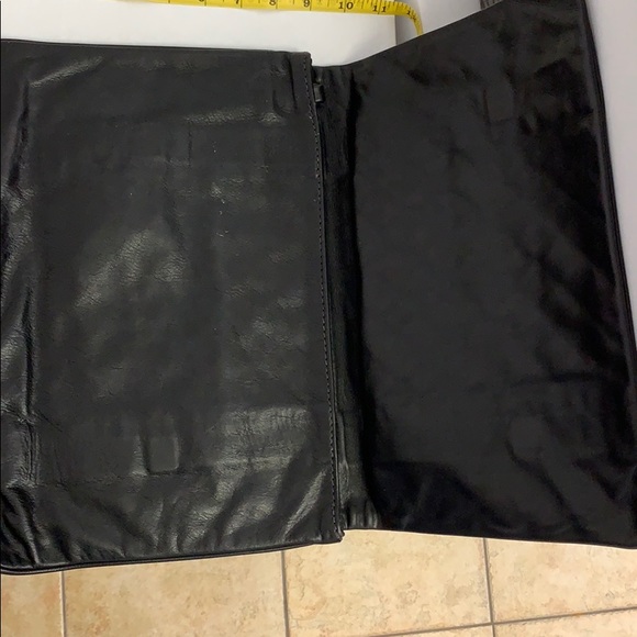 Black leather clutch - Picture 4 of 6